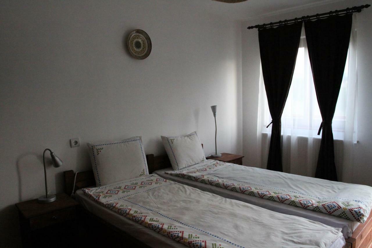 Bran White Clouds House And Chalet Экстерьер фото
